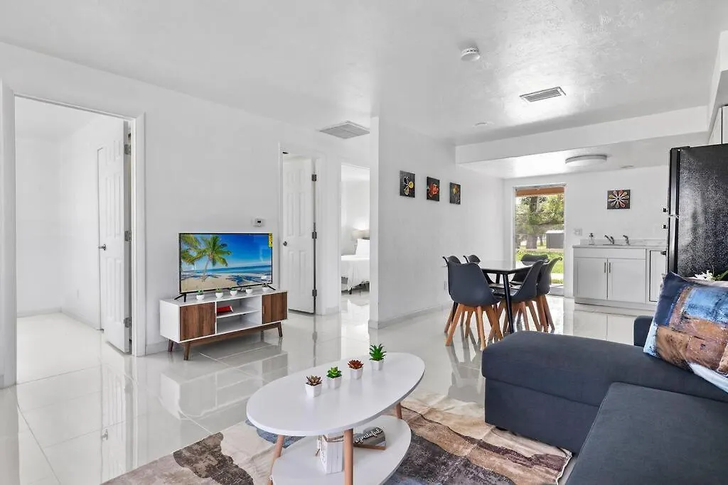 Apartment Location In Cape Coral! Cape Coral