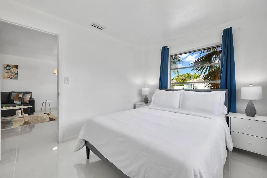 Apartment Location In Cape Coral!