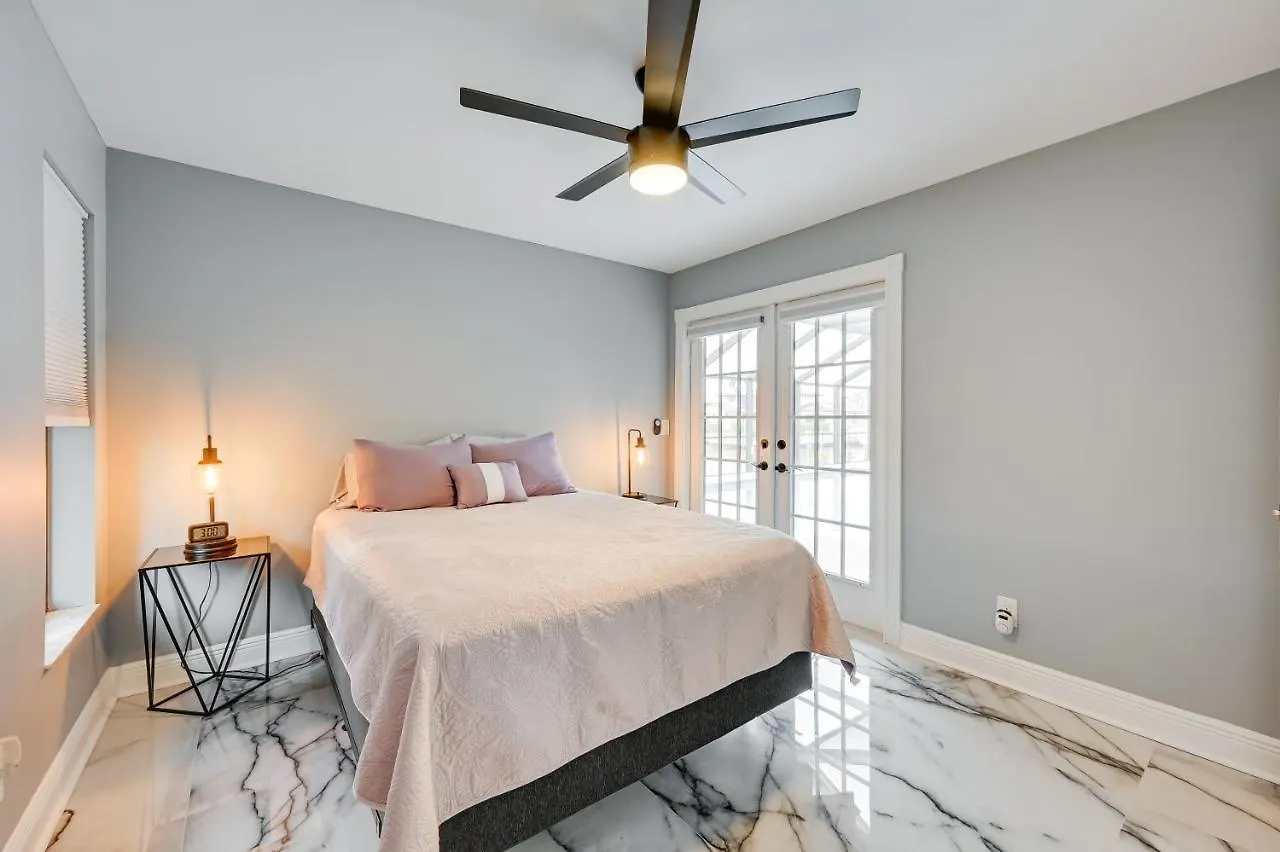 Luxurious Oasis Half Mi To Boat Ramp! * Cape Coral