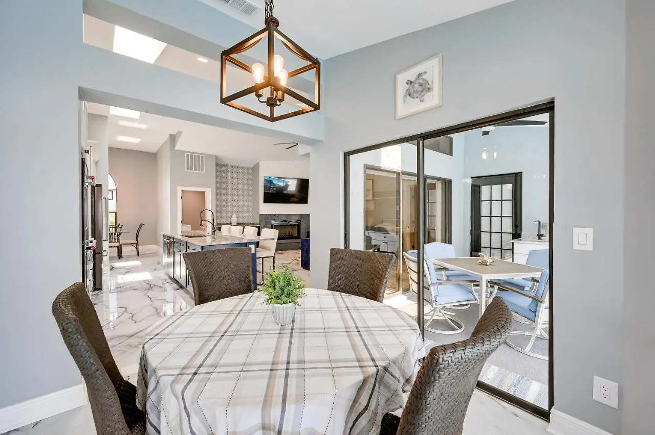 Luxurious Oasis Half Mi To Boat Ramp! * Cape Coral