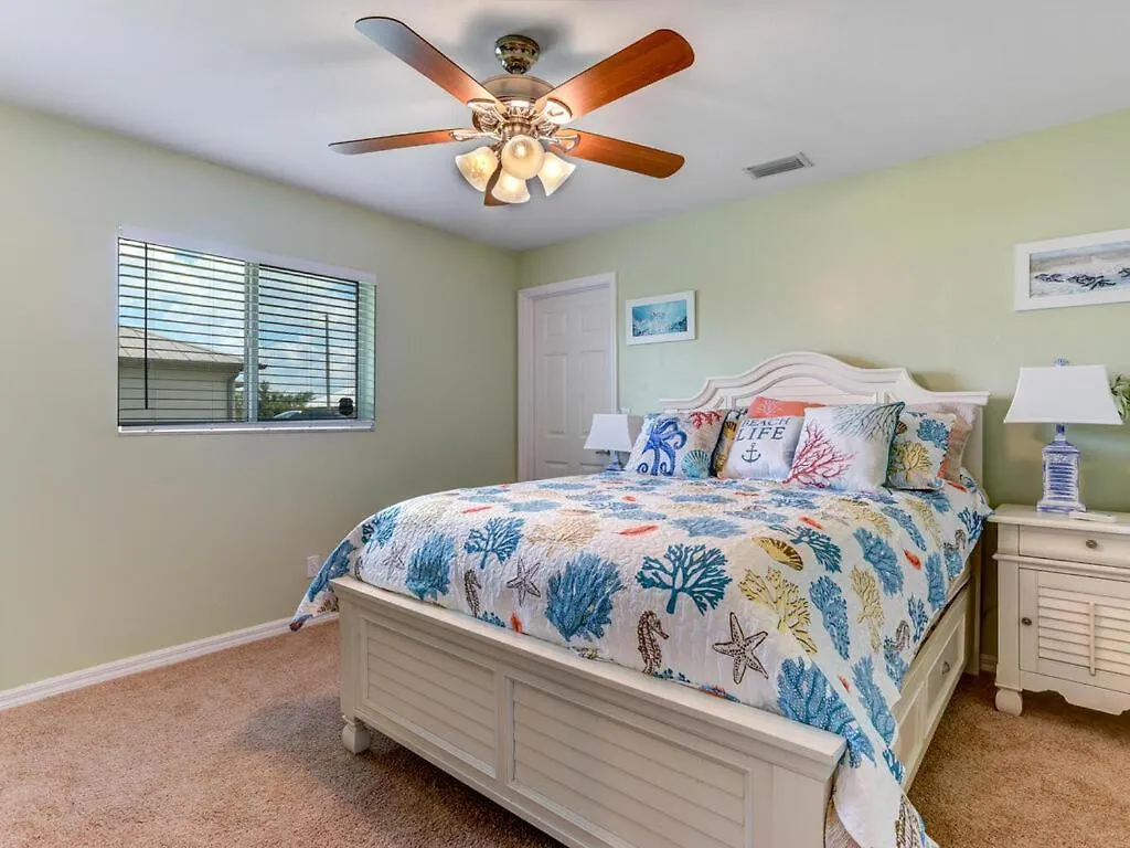 Tropical Paradise Getaway Cape Coral