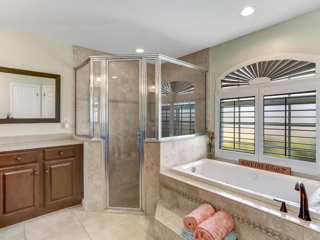 Tropical Paradise Getaway Holiday home Cape Coral