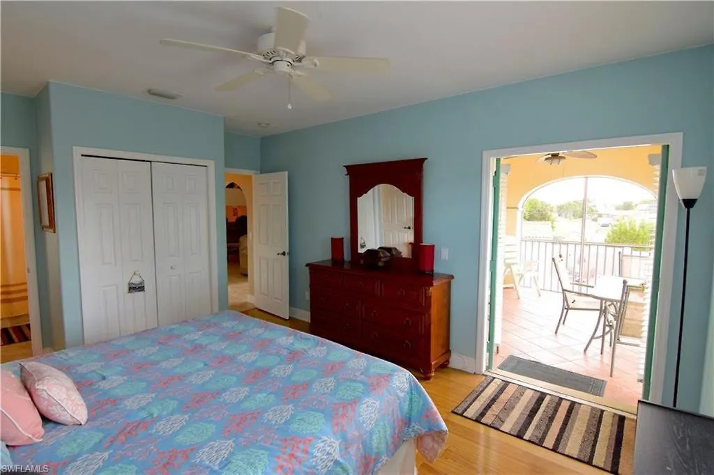 Holiday home Water Views & Community Pool - Casa Marbella - Roelens Vacations Cape Coral