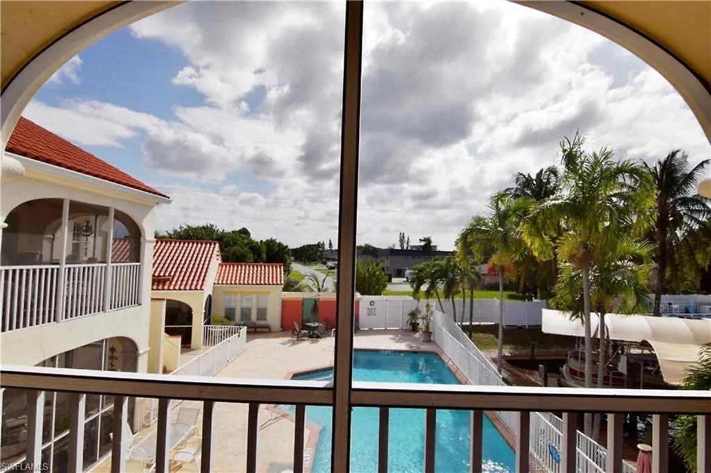 Water Views & Community Pool - Casa Marbella - Roelens Vacations Holiday home Cape Coral