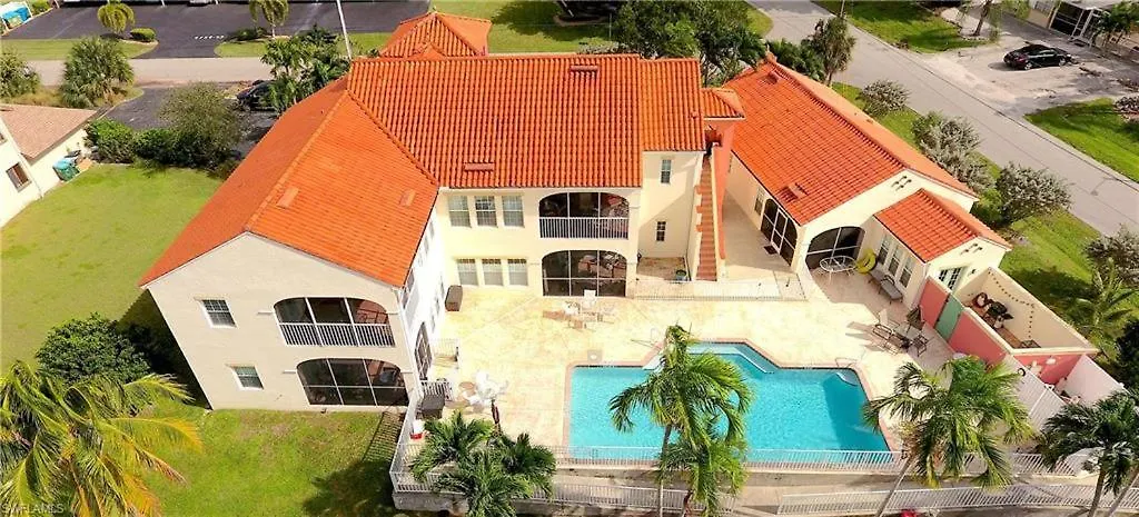 Water Views & Community Pool - Casa Marbella - Roelens Vacations Holiday home