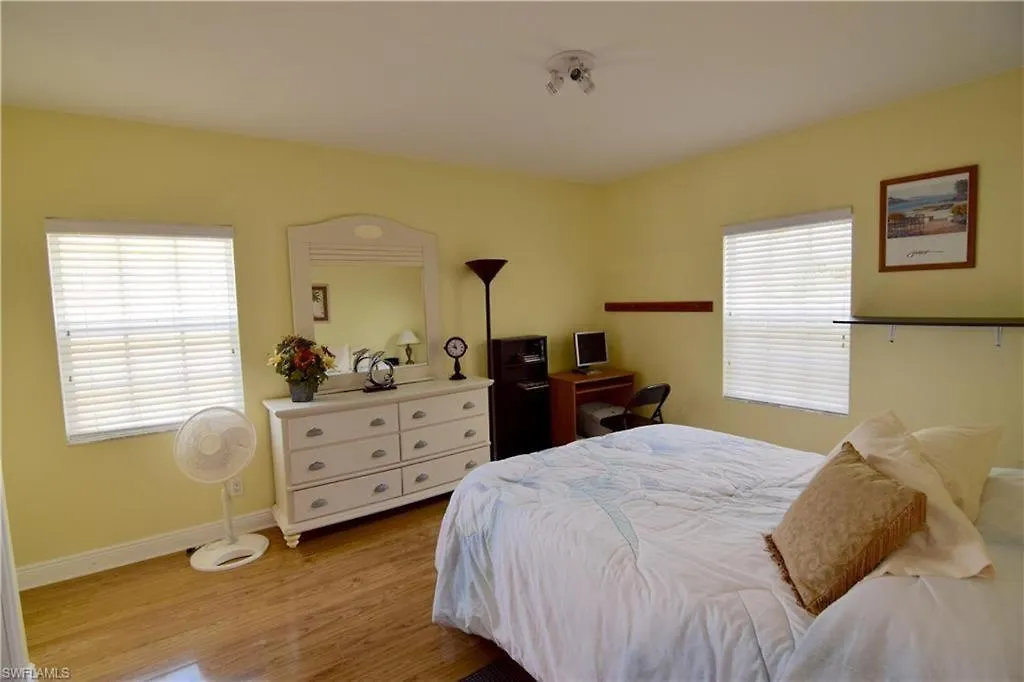 Water Views & Community Pool - Casa Marbella - Roelens Vacations * Cape Coral