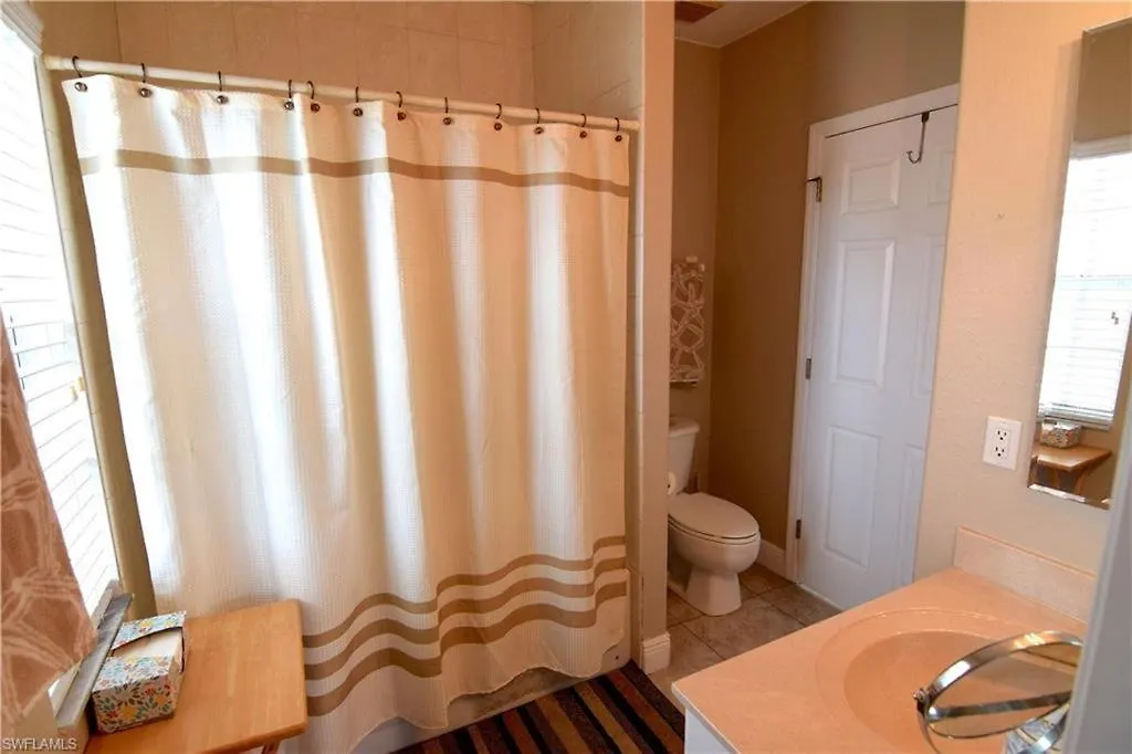 Water Views & Community Pool - Casa Marbella - Roelens Vacations Holiday home Cape Coral