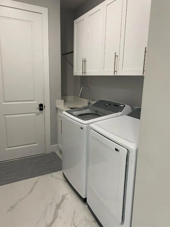 Villa Modern New In Cape Coral