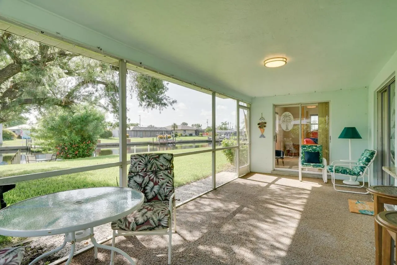 Waterfront Dock And Screened Porch * Cape Coral