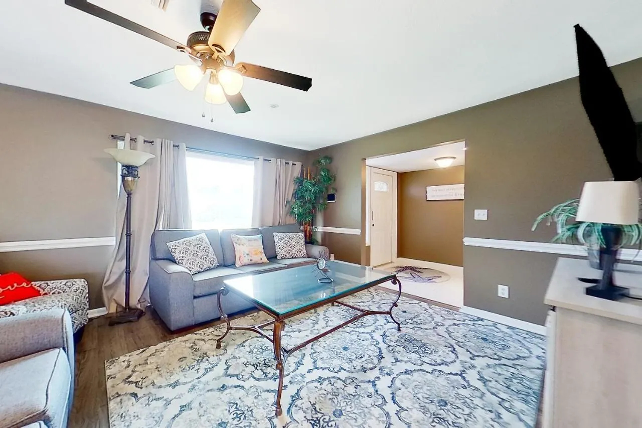 Sun-soaked Serenity Holiday home Cape Coral