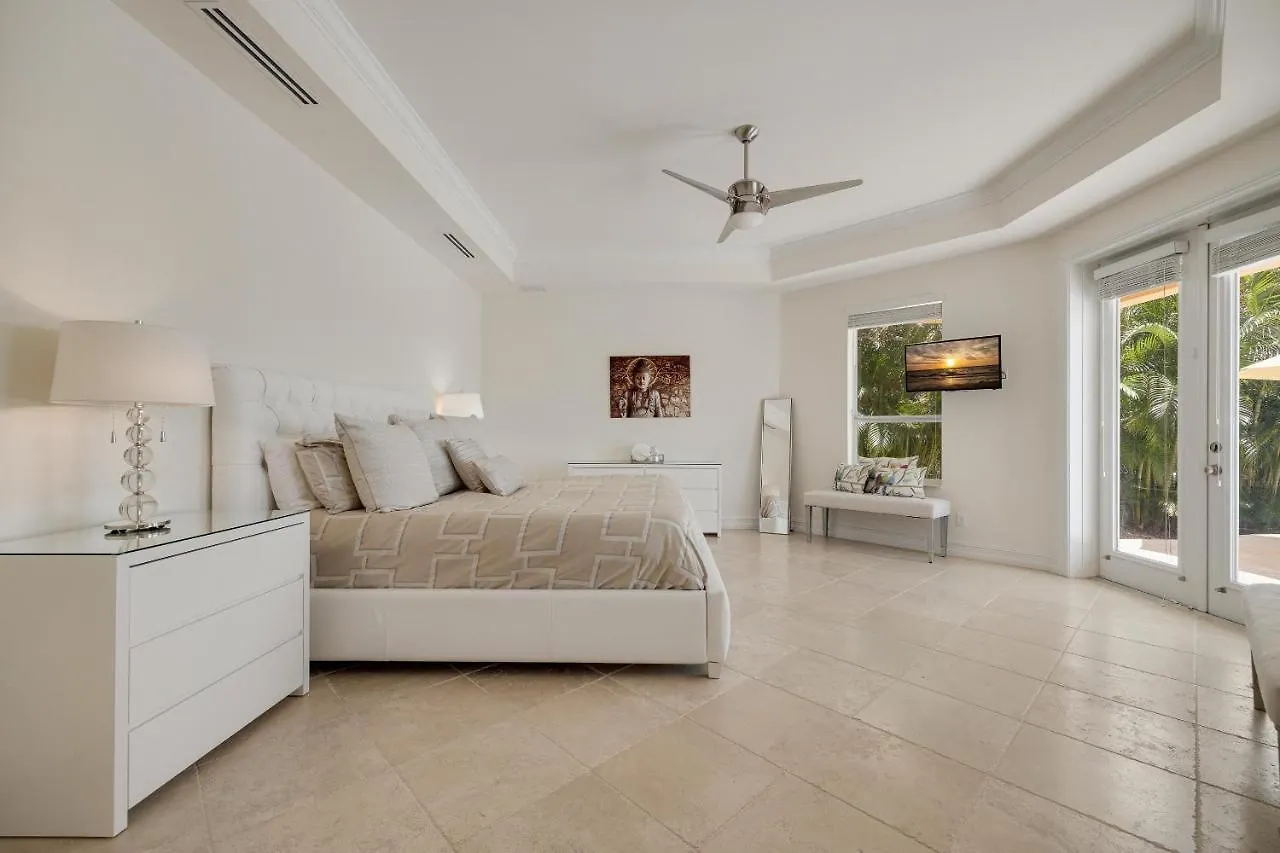 Southern Serenity Holiday home Cape Coral