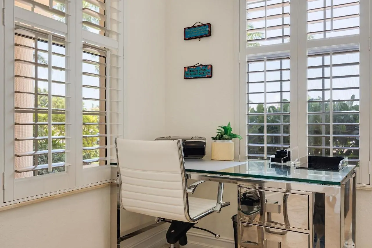 Southern Serenity Holiday home Cape Coral