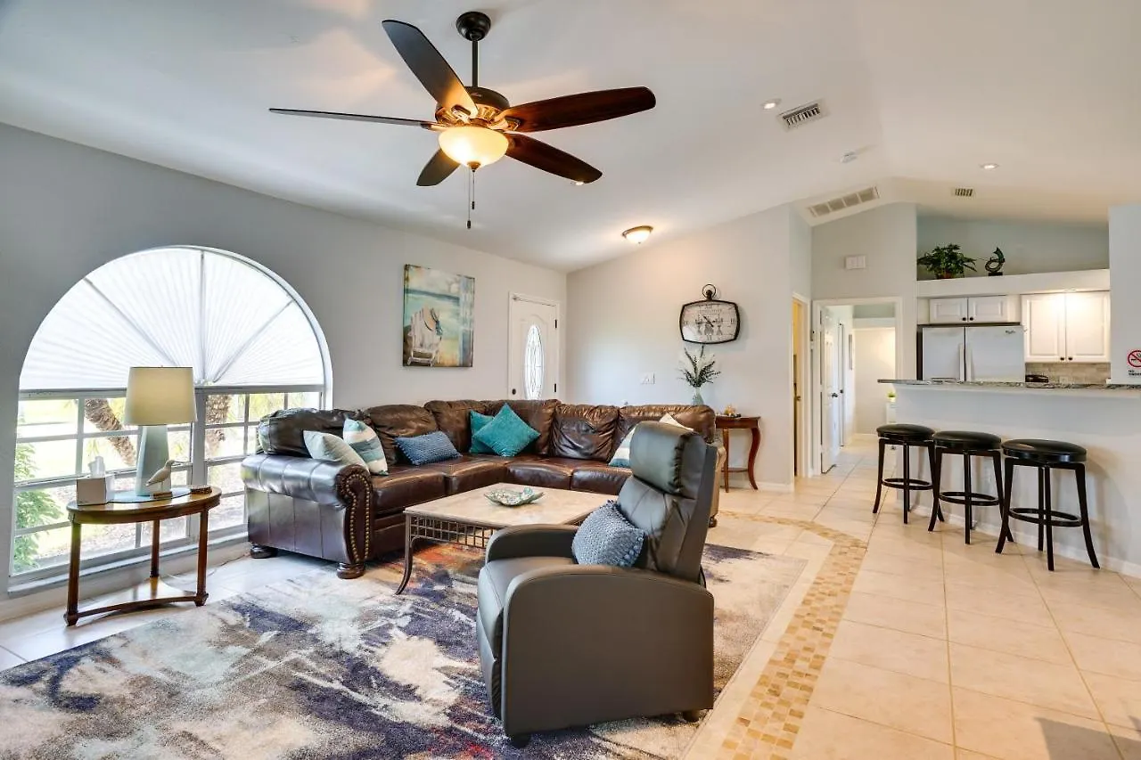 Centrally Located Oasis Pool And Lanai Holiday home *