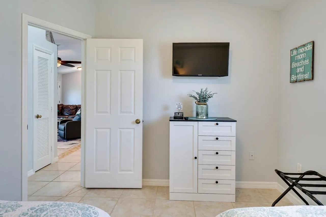 Holiday home Centrally Located Oasis Pool And Lanai