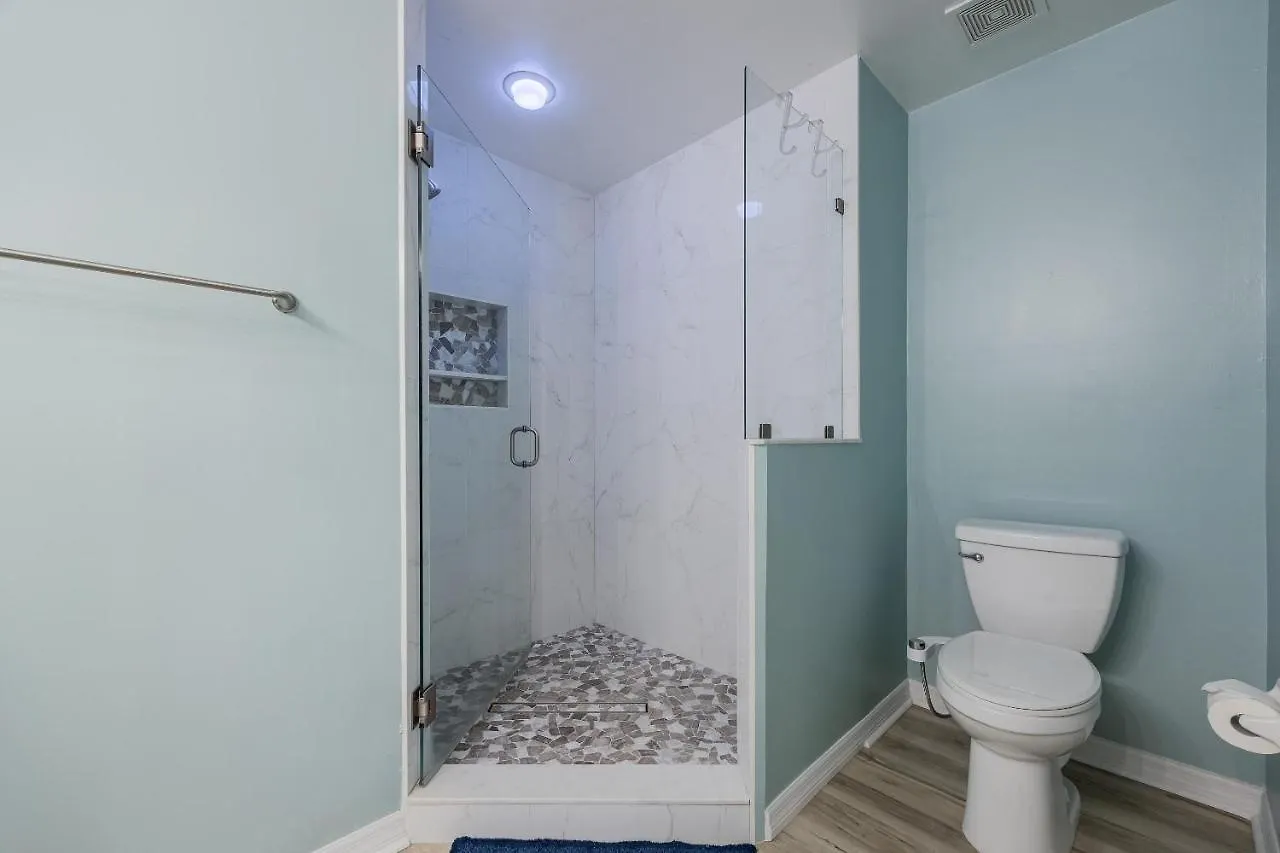 Holiday home Closest To The Pool! - Updated, Bright & Cheery - Serenity Cove - Roelens Vacations