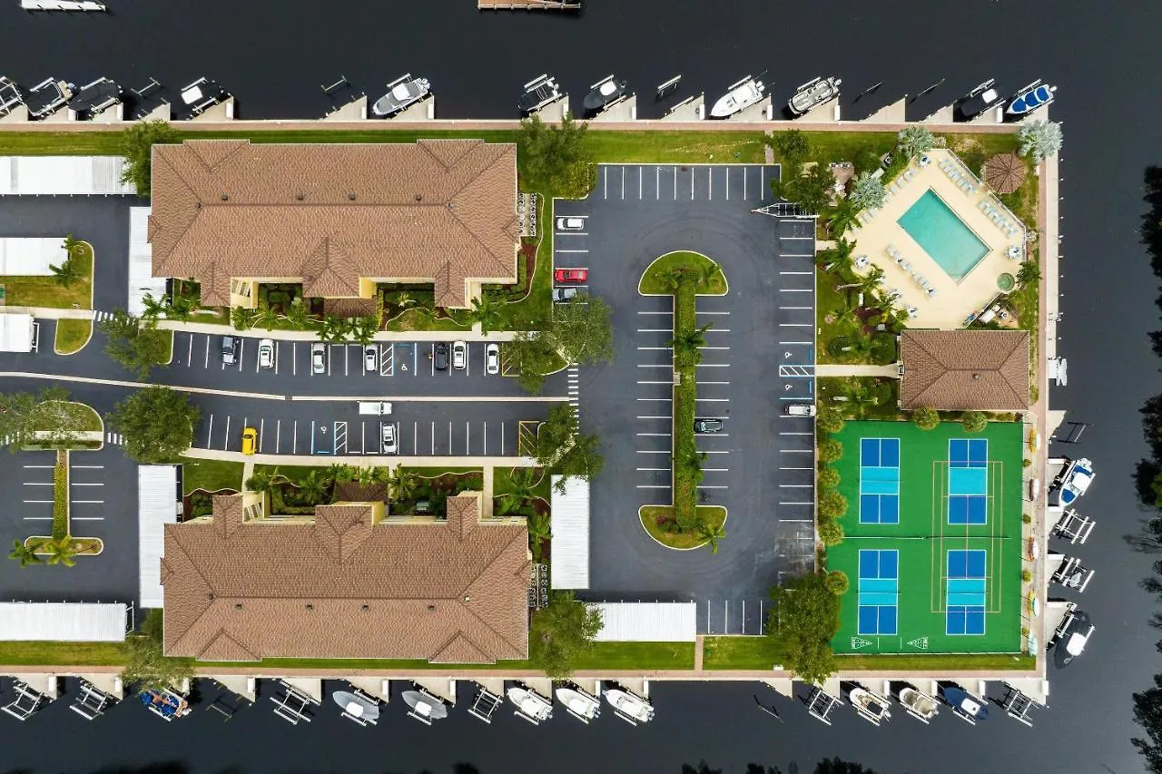 Closest To The Pool! - Updated, Bright & Cheery - Serenity Cove - Roelens Vacations