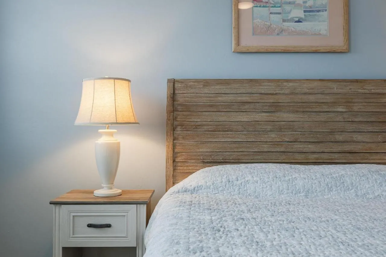Closest To The Pool! - Updated, Bright & Cheery - Serenity Cove - Roelens Vacations Holiday home