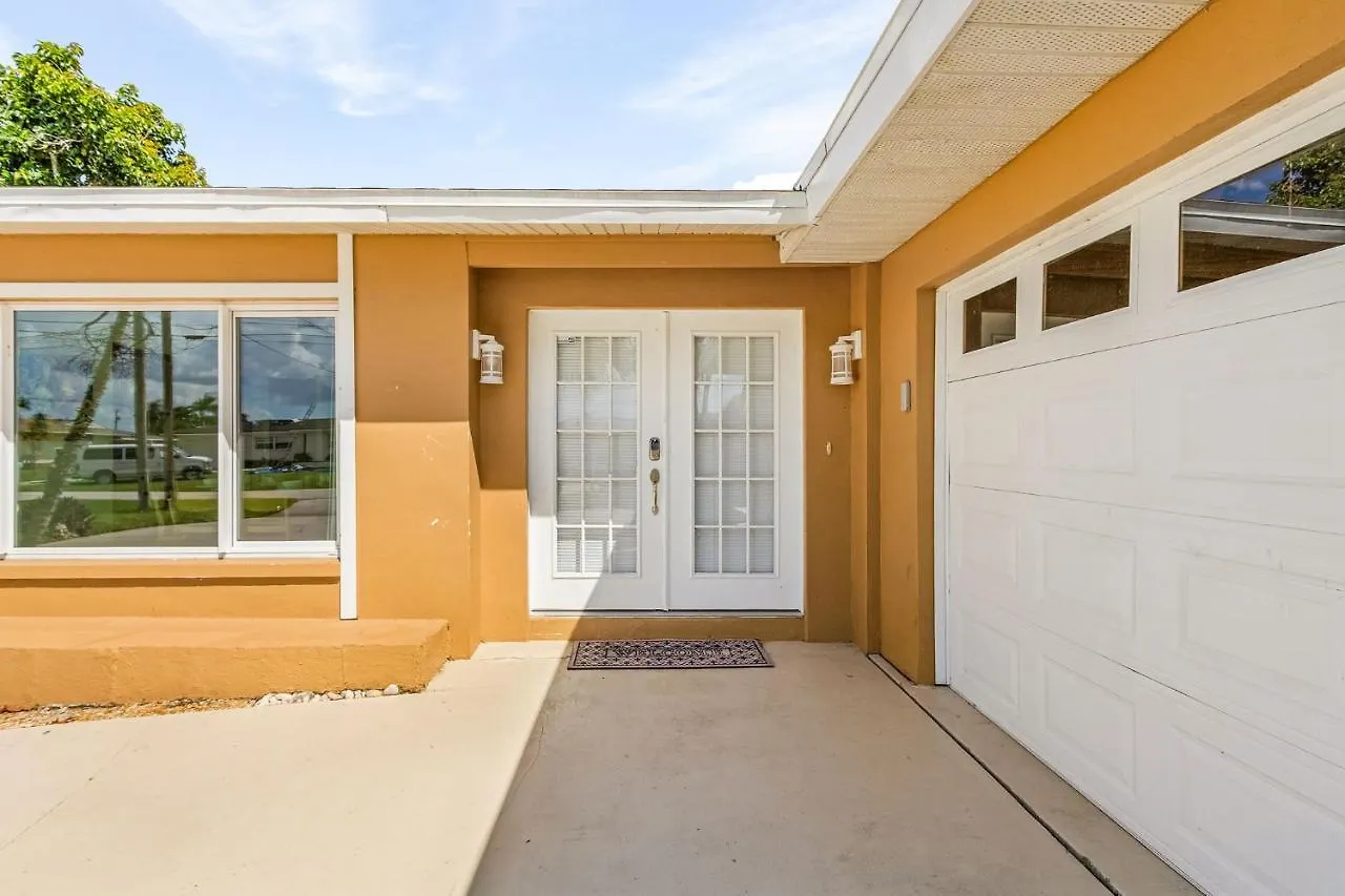 Holiday home Direct Gulf Access - Just Mnutes To The River! - Heated Pool! - Waterside Serenade - Roelens Cape Coral