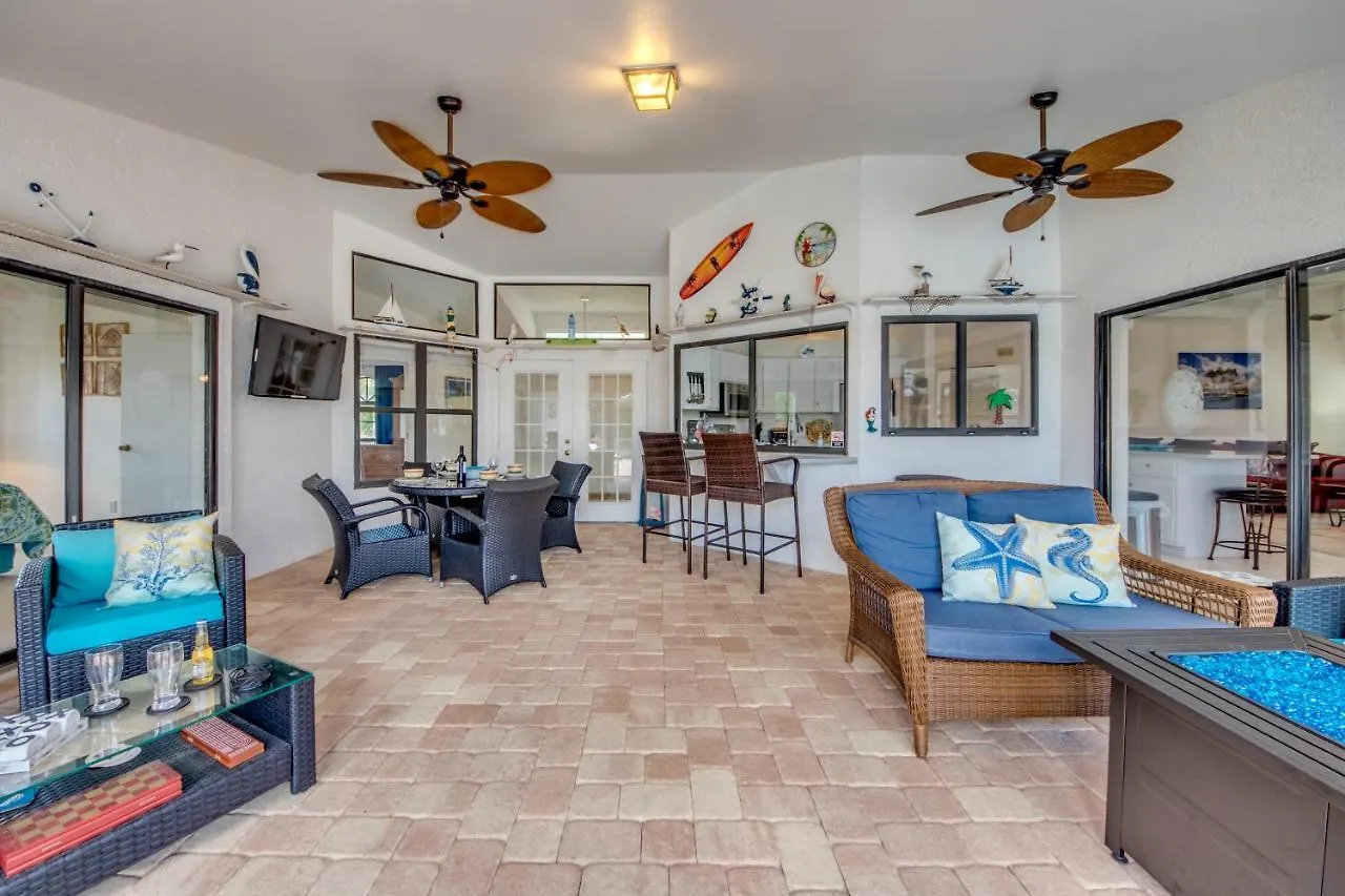 Mcarita - 4 Bedroom W. Heated Pool On The Water * Cape Coral
