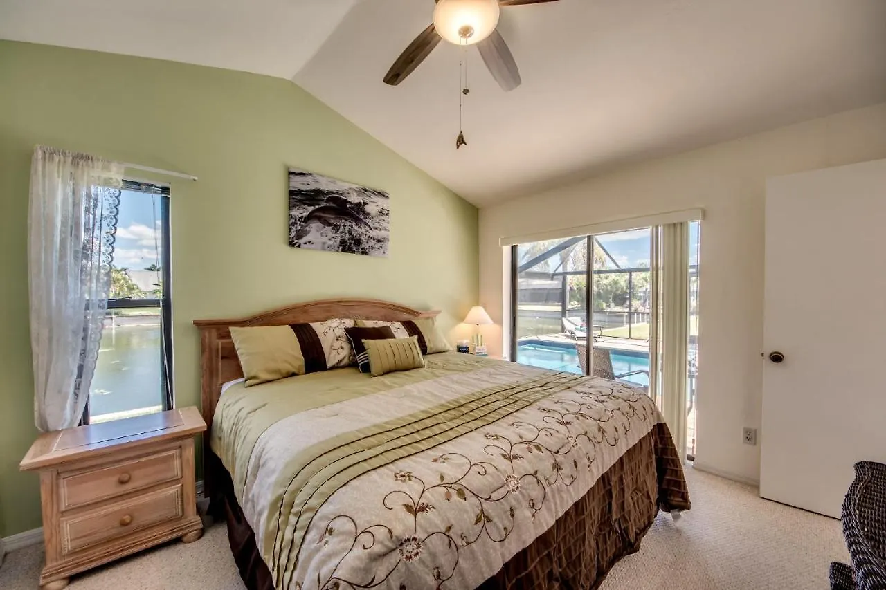 Mcarita - 4 Bedroom W. Heated Pool On The Water Cape Coral