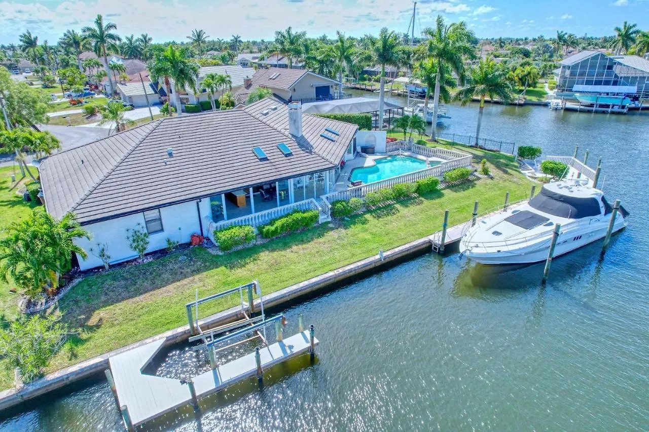 Villa Waterview - Amazing Gulf Access Pool And On Spacious Corner Lot! Cape Coral
