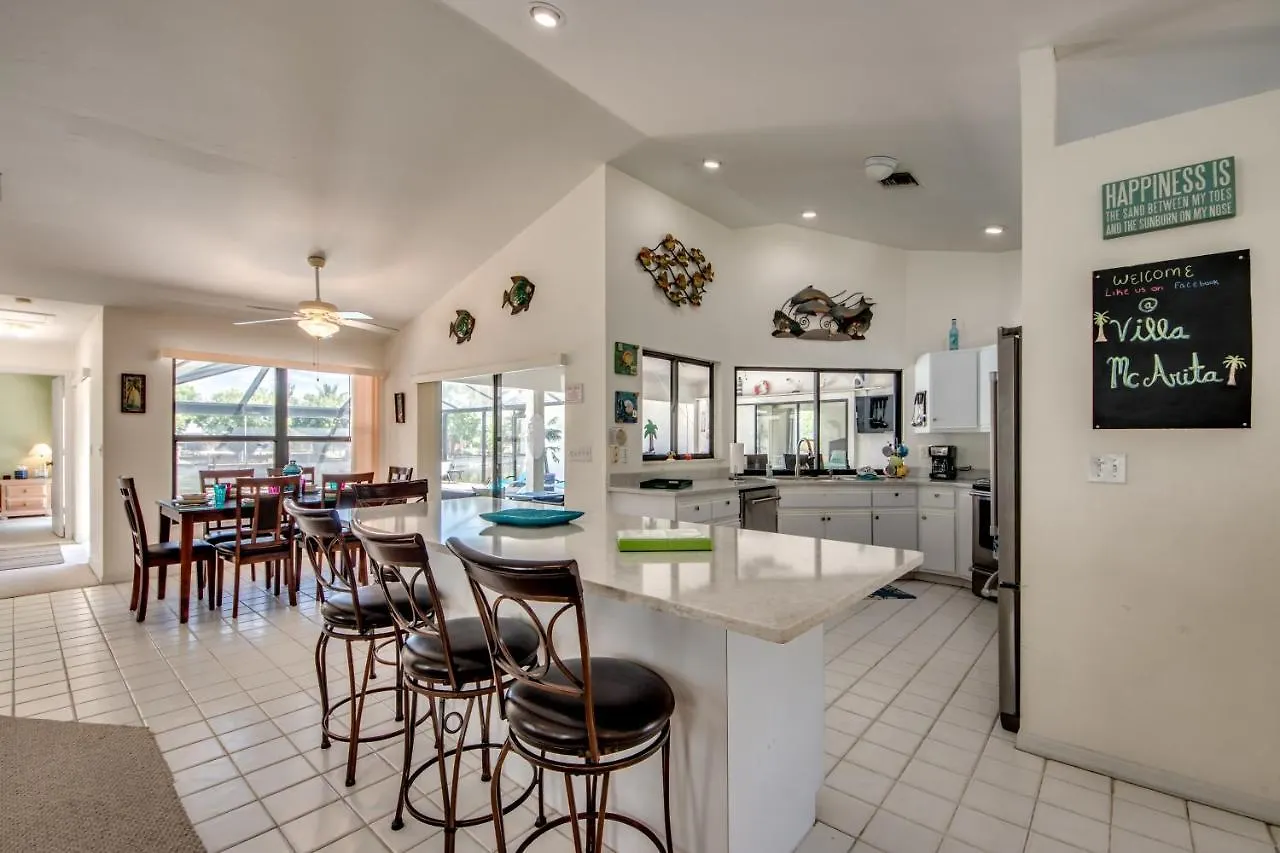 Mcarita - 4 Bedroom W. Heated Pool On The Water Villa *