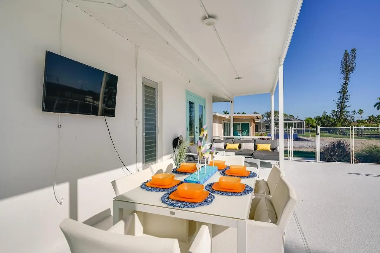 Waterfront With Pool, Dock And Grill! *