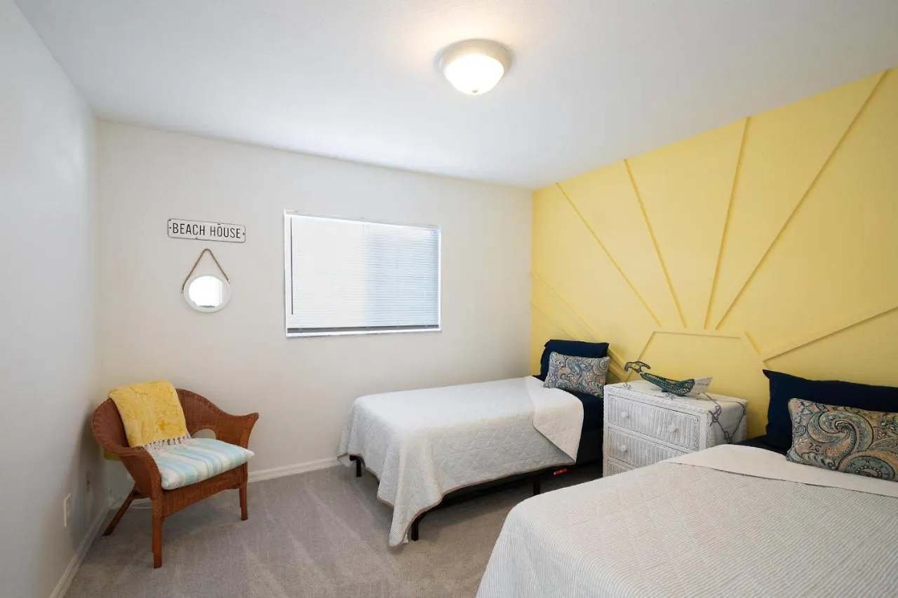 Holiday home Serene 3-bedroom Haven Near Sanibel Beach!