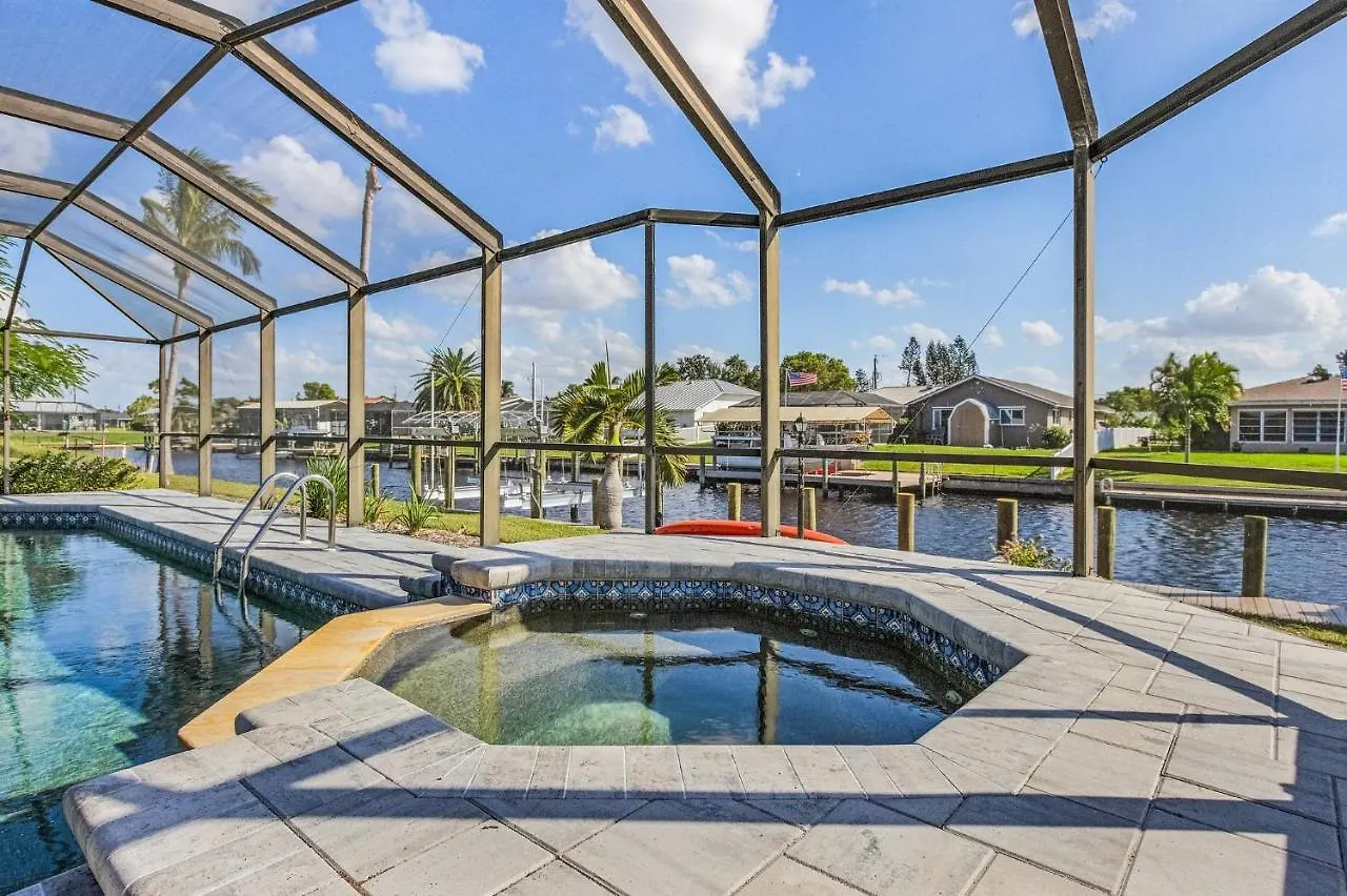 Direct Sailboat Access & Southern Exposure Heated Pool - Coconut Hideaway - Roelens * Cape Coral
