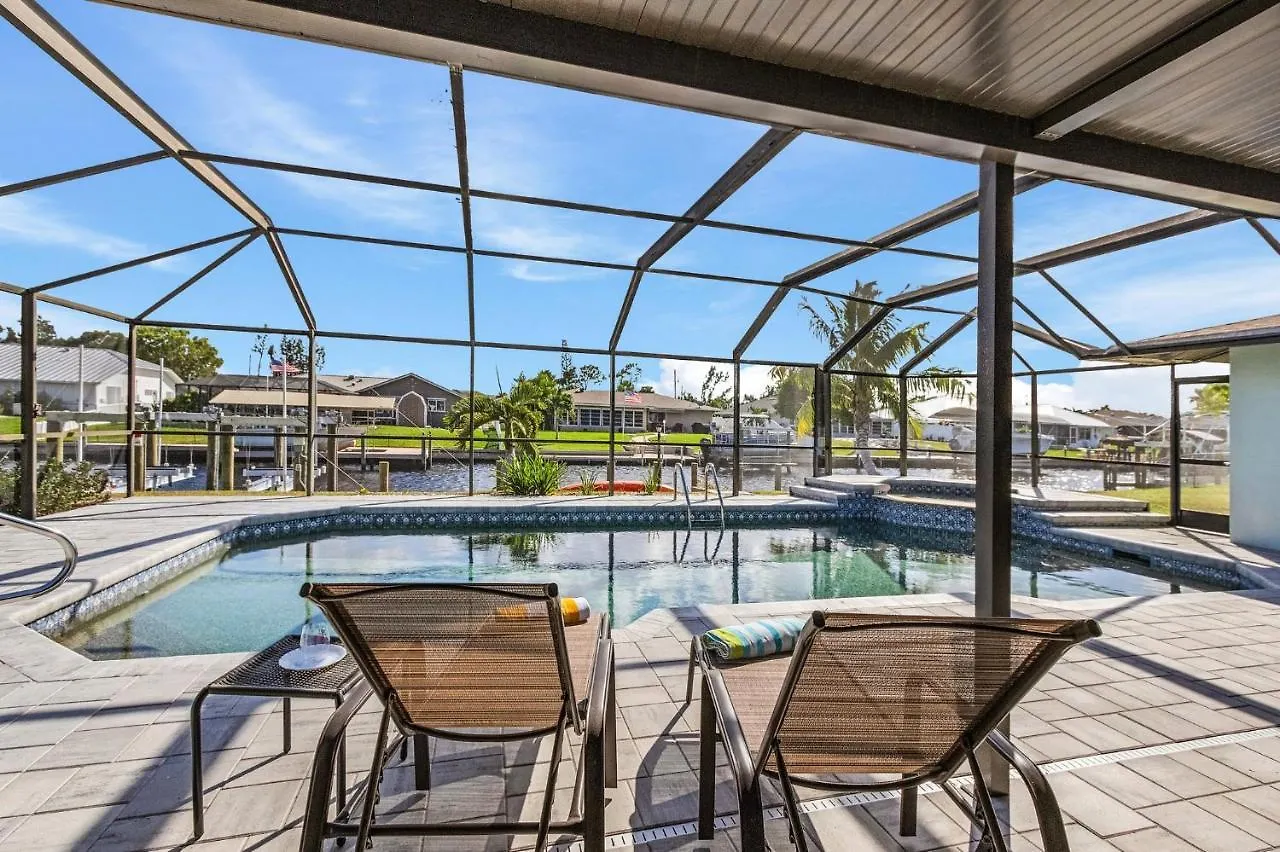 Direct Sailboat Access & Southern Exposure Heated Pool - Coconut Hideaway - Roelens Holiday home Cape Coral