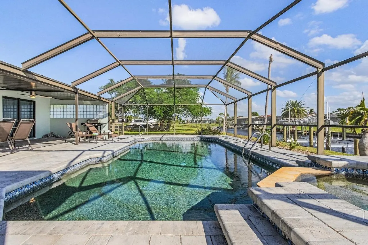 Direct Sailboat Access & Southern Exposure Heated Pool - Coconut Hideaway - Roelens