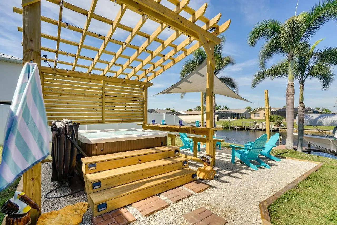 Holiday home Remodeled Hot Tub And Pool!