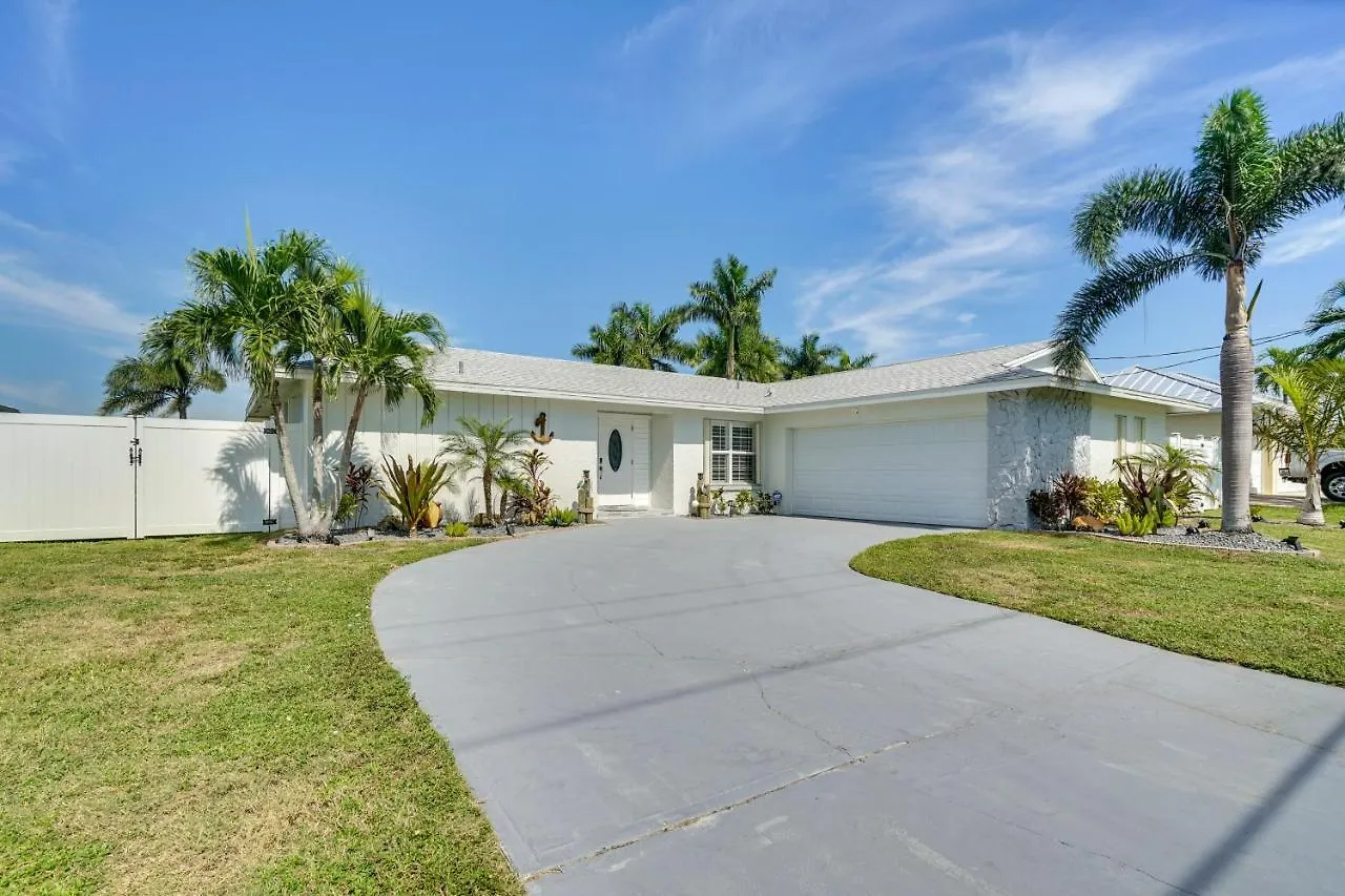 Remodeled Hot Tub And Pool! Cape Coral