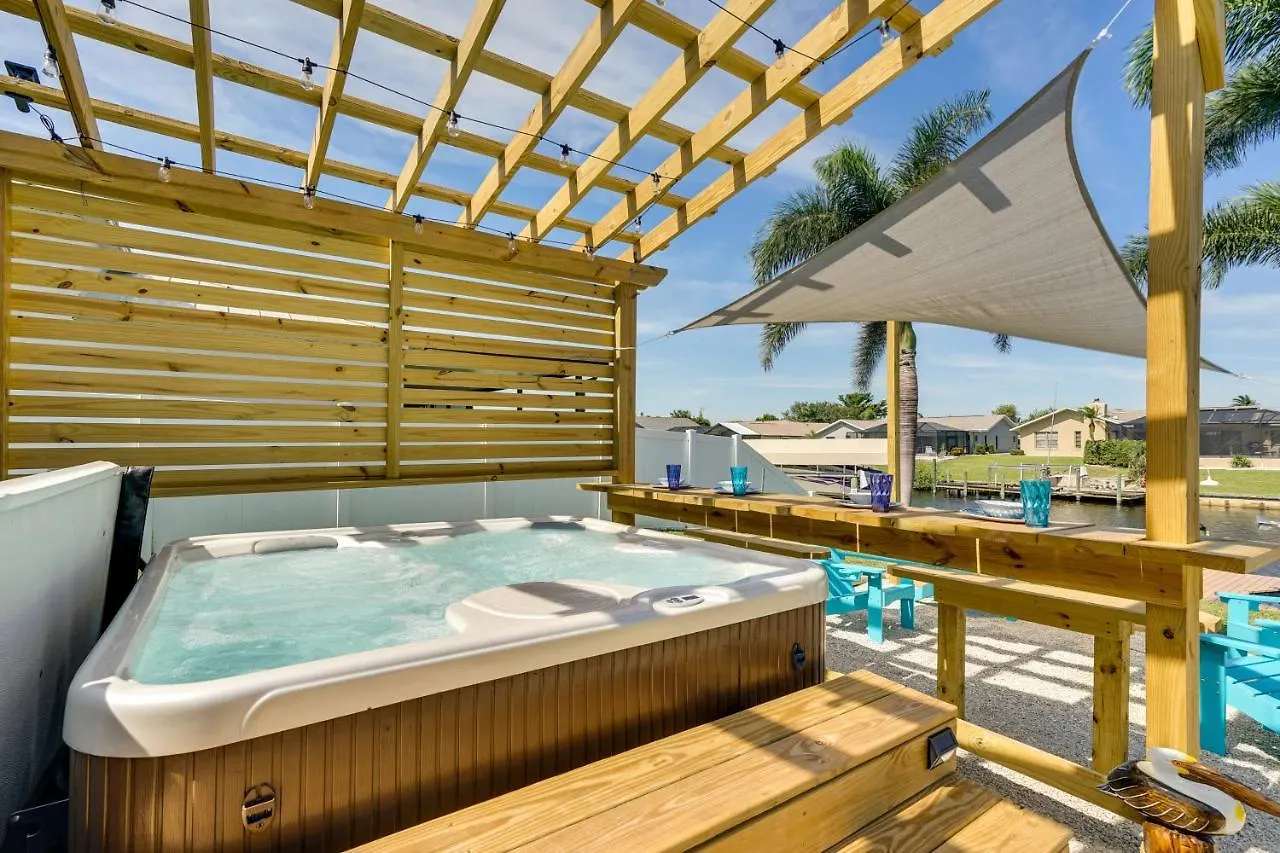 Holiday home Remodeled Hot Tub And Pool!