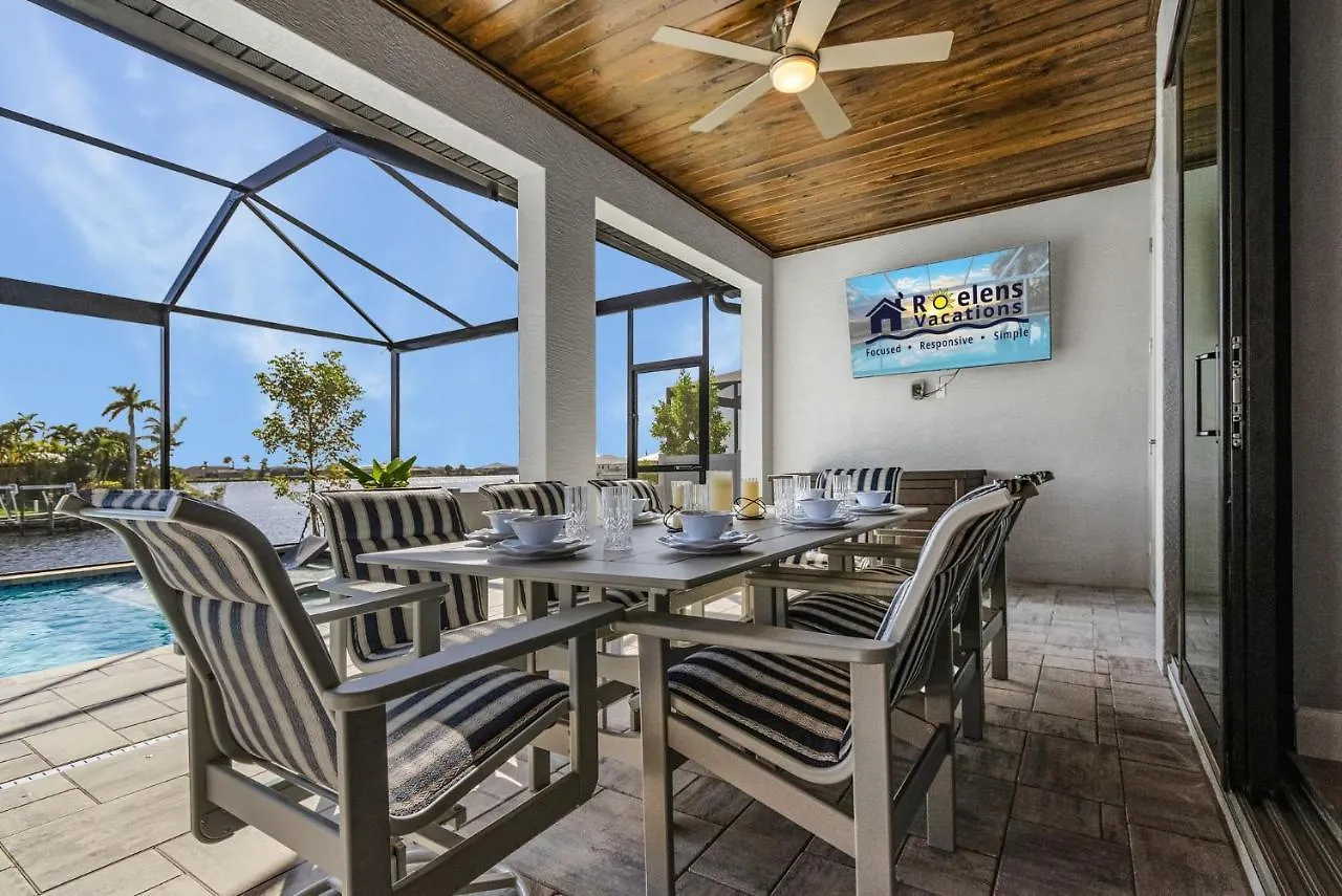It's A Gold Rush! Paddleboard, Kayak, Saltwater Pool & - Sea'n Coastal View - Roelens *