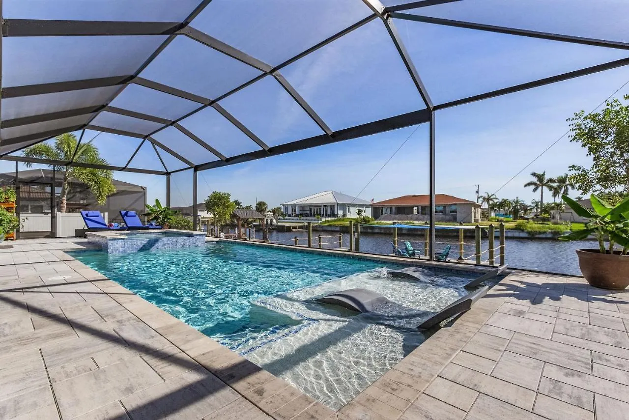 It's A Gold Rush! Paddleboard, Kayak, Saltwater Pool & - Sea'n Coastal View - Roelens Cape Coral