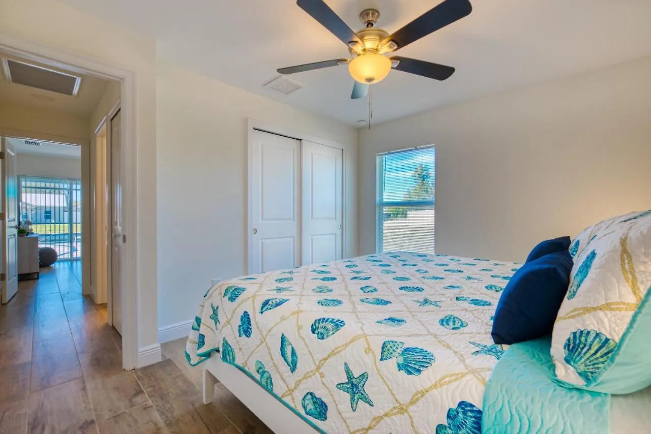 Villa Apollo - 3,5 Beds - 2,5 Baths - 8 Guests - Waterview & Pool/spa - Incl. 10% Off Boat *