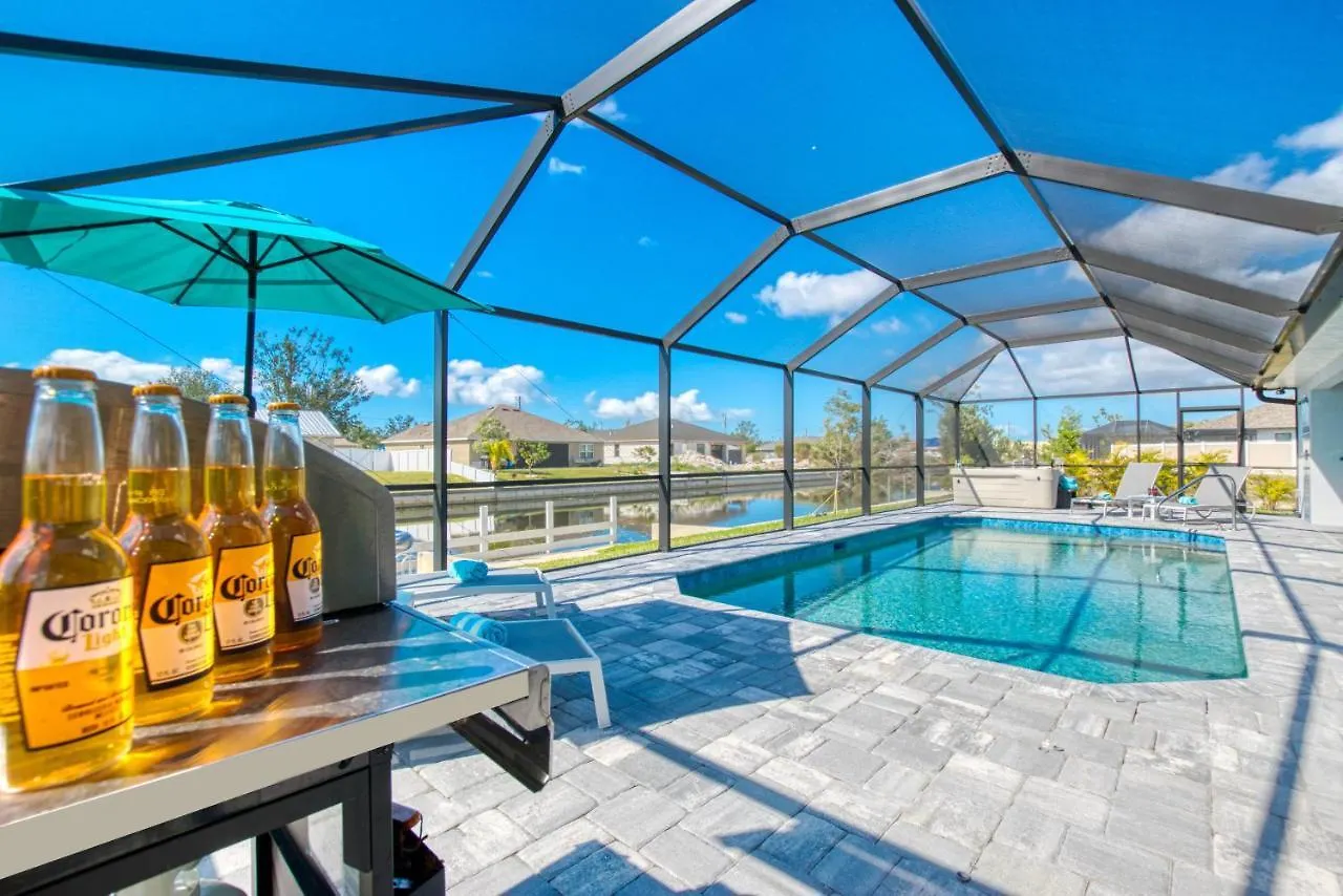 Apollo - 3,5 Beds - 2,5 Baths - 8 Guests - Waterview & Pool/spa - Incl. 10% Off Boat