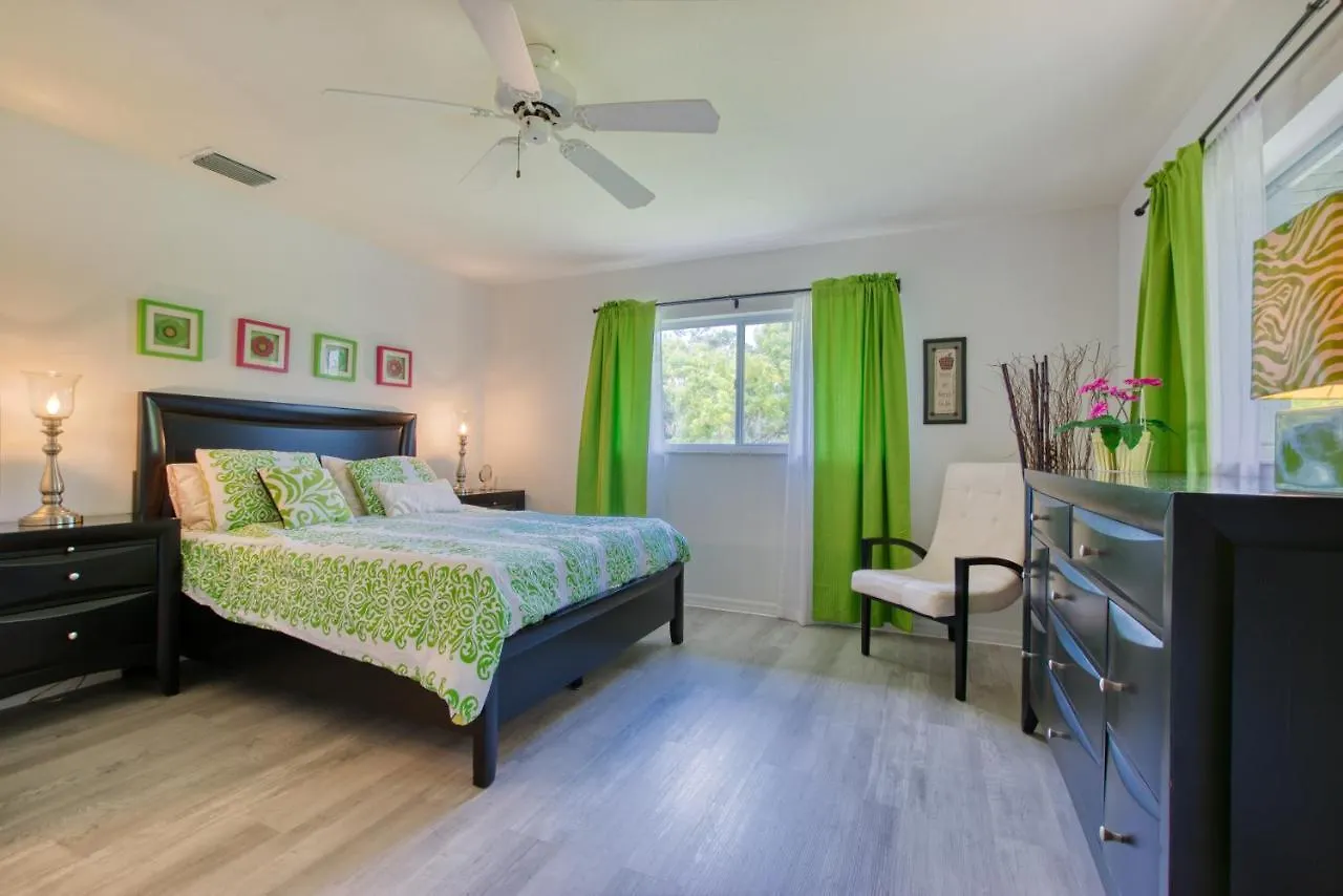 Villa Golfers Dream - 3 Beds - 2 Baths - 6 Guests - Golf Course & Spa - Incl. 10% Off Boat Cape Coral
