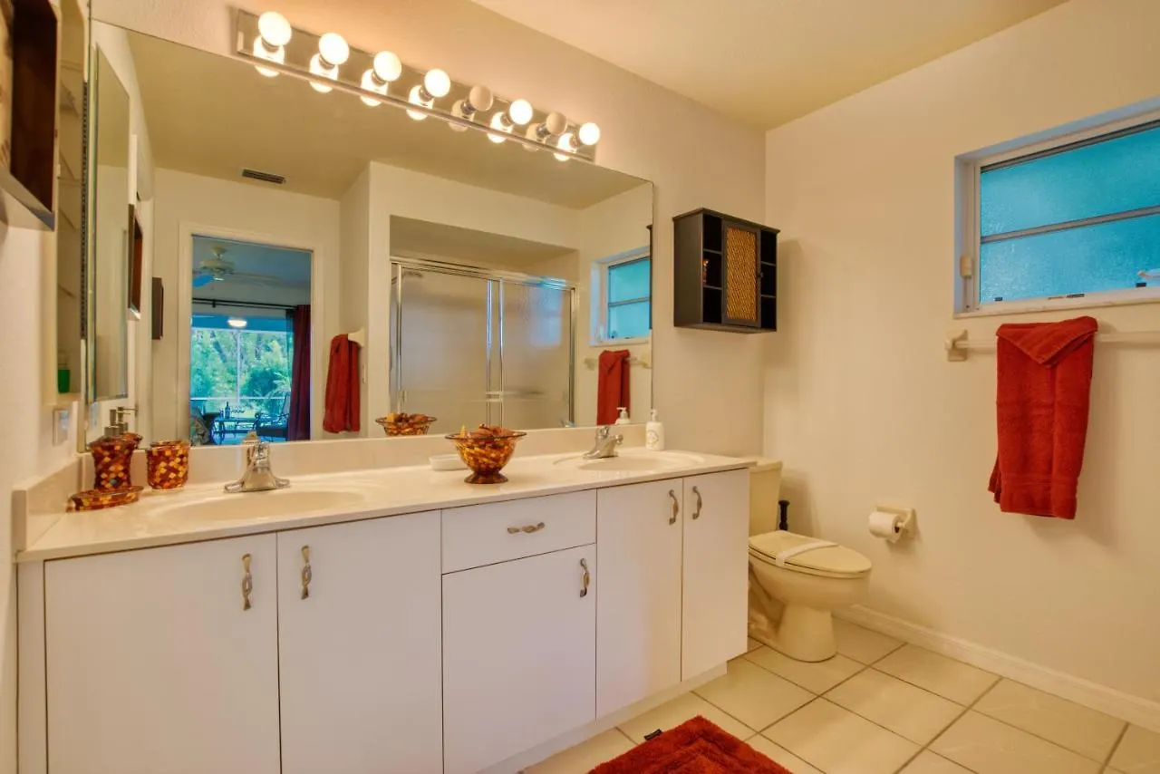 Villa Golfers Dream - 3 Beds - 2 Baths - 6 Guests - Golf Course & Spa - Incl. 10% Off Boat Cape Coral