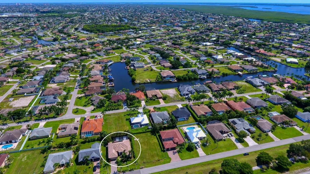 Miracle - 4 Beds - 2 Baths - 8 Guests - Pool/spa - Incl. 10% Off Boat Cape Coral