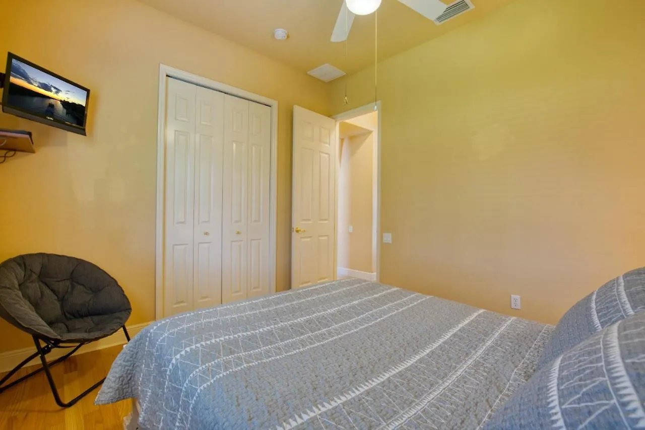 Miracle - 4 Beds - 2 Baths - 8 Guests - Pool/spa - Incl. 10% Off Boat Villa Cape Coral
