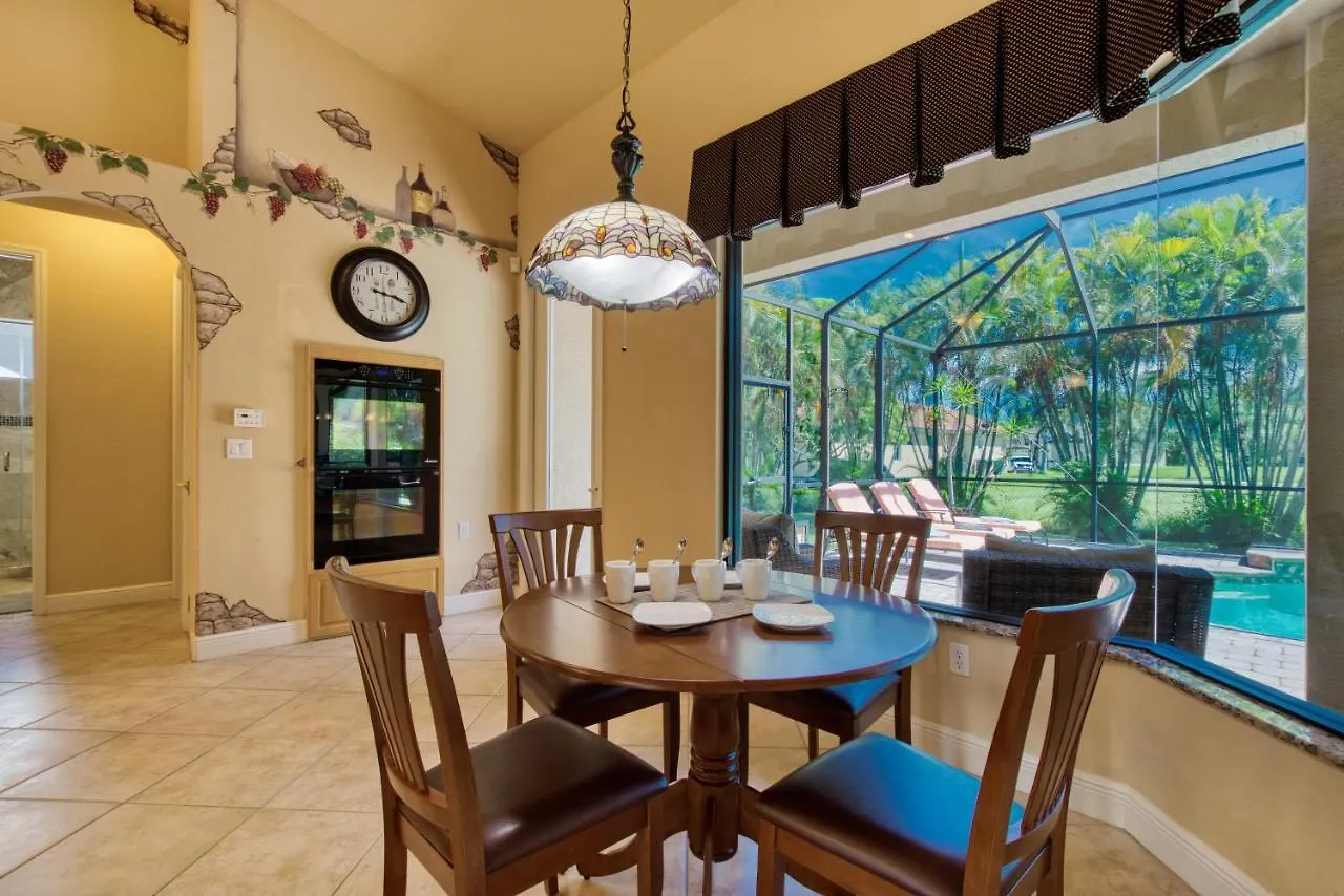 Miracle - 4 Beds - 2 Baths - 8 Guests - Pool/spa - Incl. 10% Off Boat