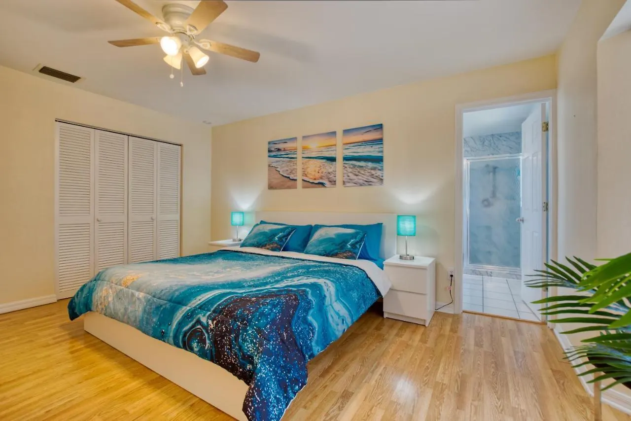 Mikado - 3 Beds - 3 Baths - 6 Guests - Gulf Access & Pool/spa - Boat Villa