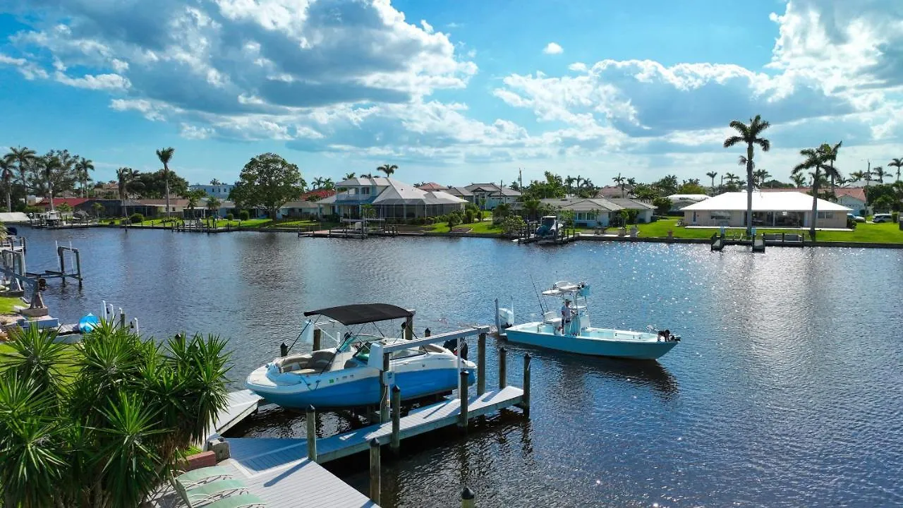 Villa Mikado - 3 Beds - 3 Baths - 6 Guests - Gulf Access & Pool/spa - Boat *