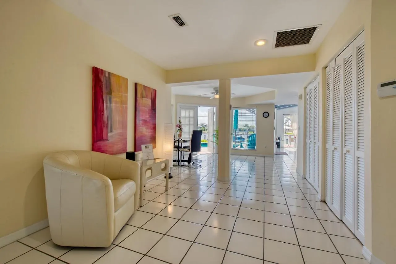 Mikado - 3 Beds - 3 Baths - 6 Guests - Gulf Access & Pool/spa - Boat Villa