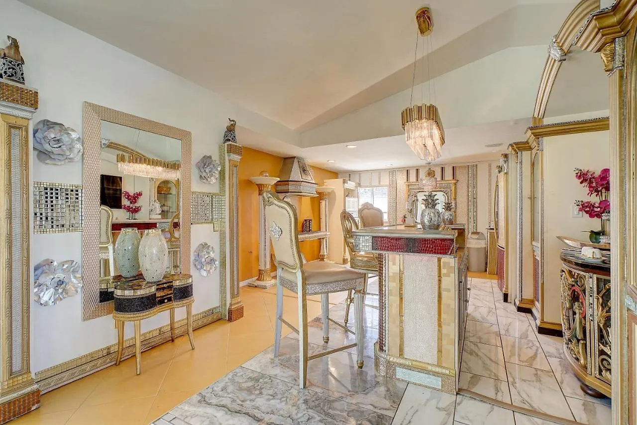 Villa Ultra-luxury Golden In Cape *