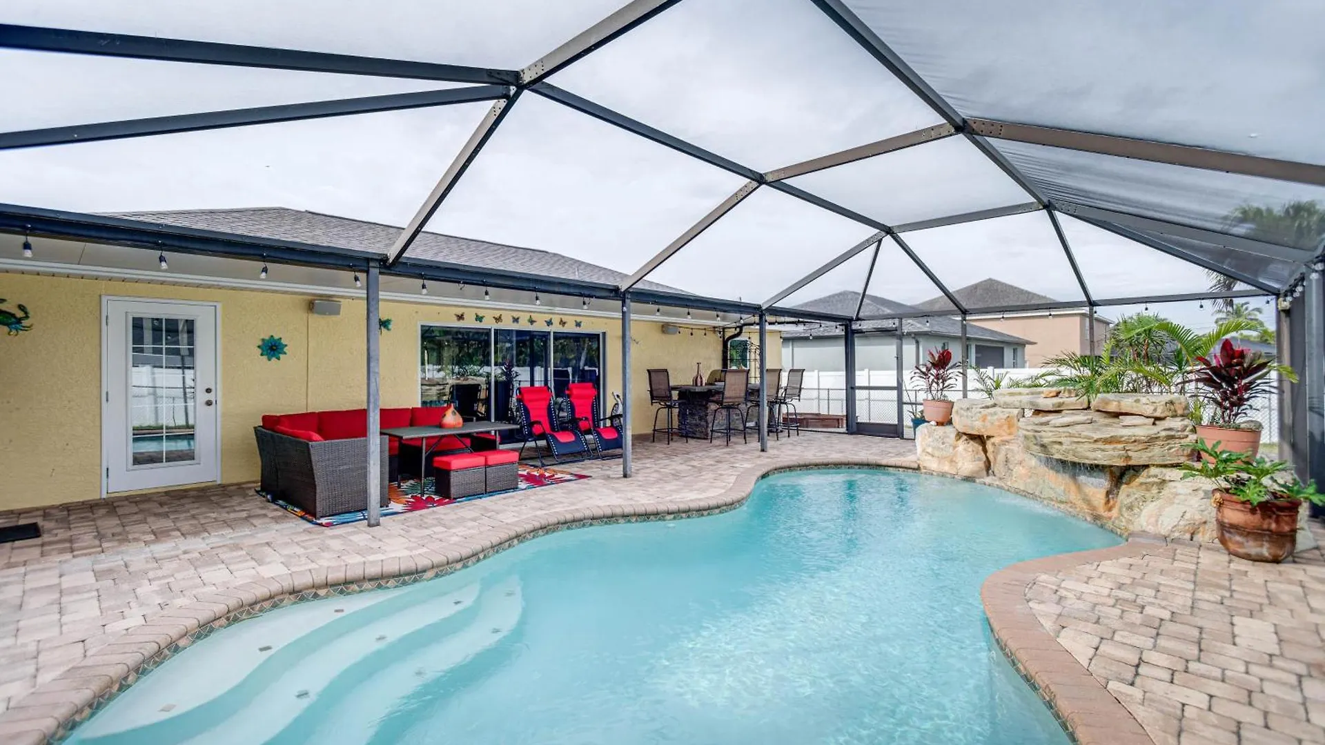Spacious Retreat With Private Pool!