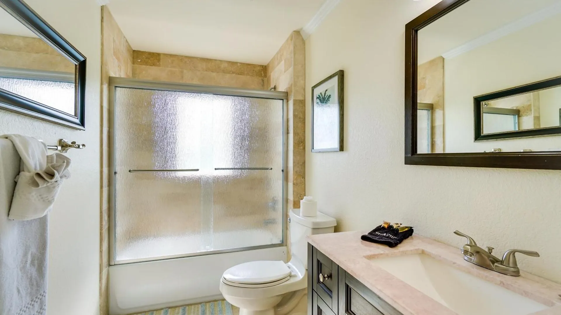 Holiday home Retreat With Heated Pool And Lanai!