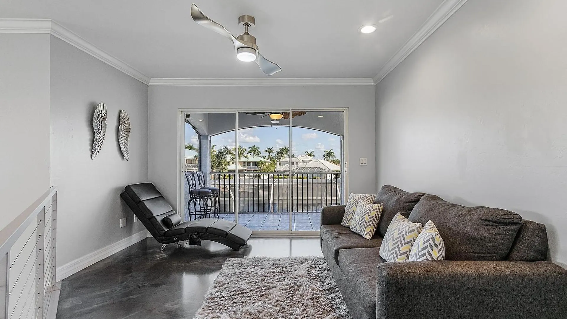 Whispering Palms - - Roelens Vacations Holiday home
